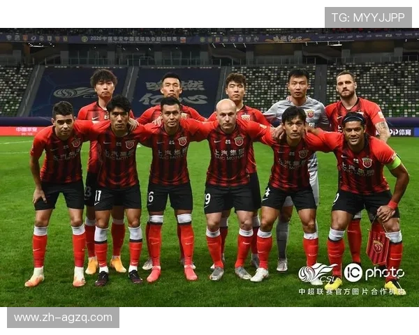 中超联赛第17轮上海上港对上海绿地申花的德比战回顾